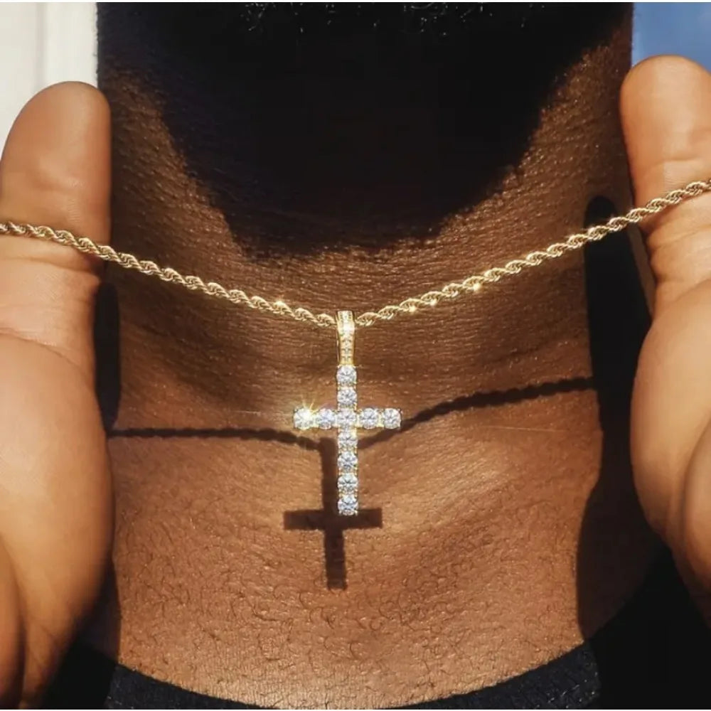 Men’s 60cm Twisted Chain Necklace – Luxury Cubic Zirconia Cross Pendant