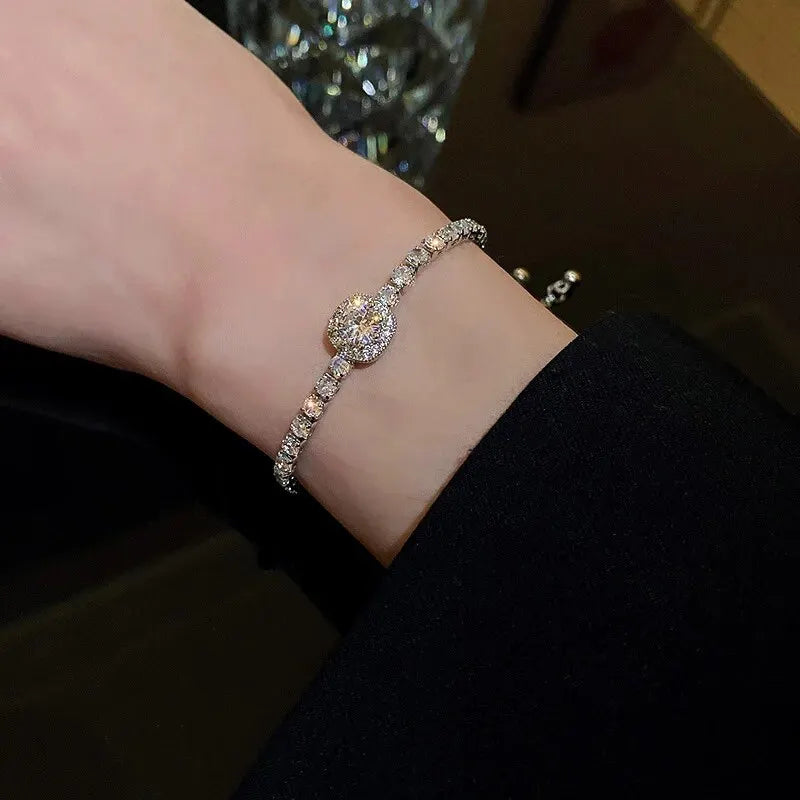 Korean Square Zircon Adjustable Bracelet – Elegant Women’s Light Luxury Jewelry