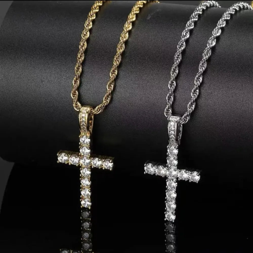 Men’s 60cm Twisted Chain Necklace – Luxury Cubic Zirconia Cross Pendant