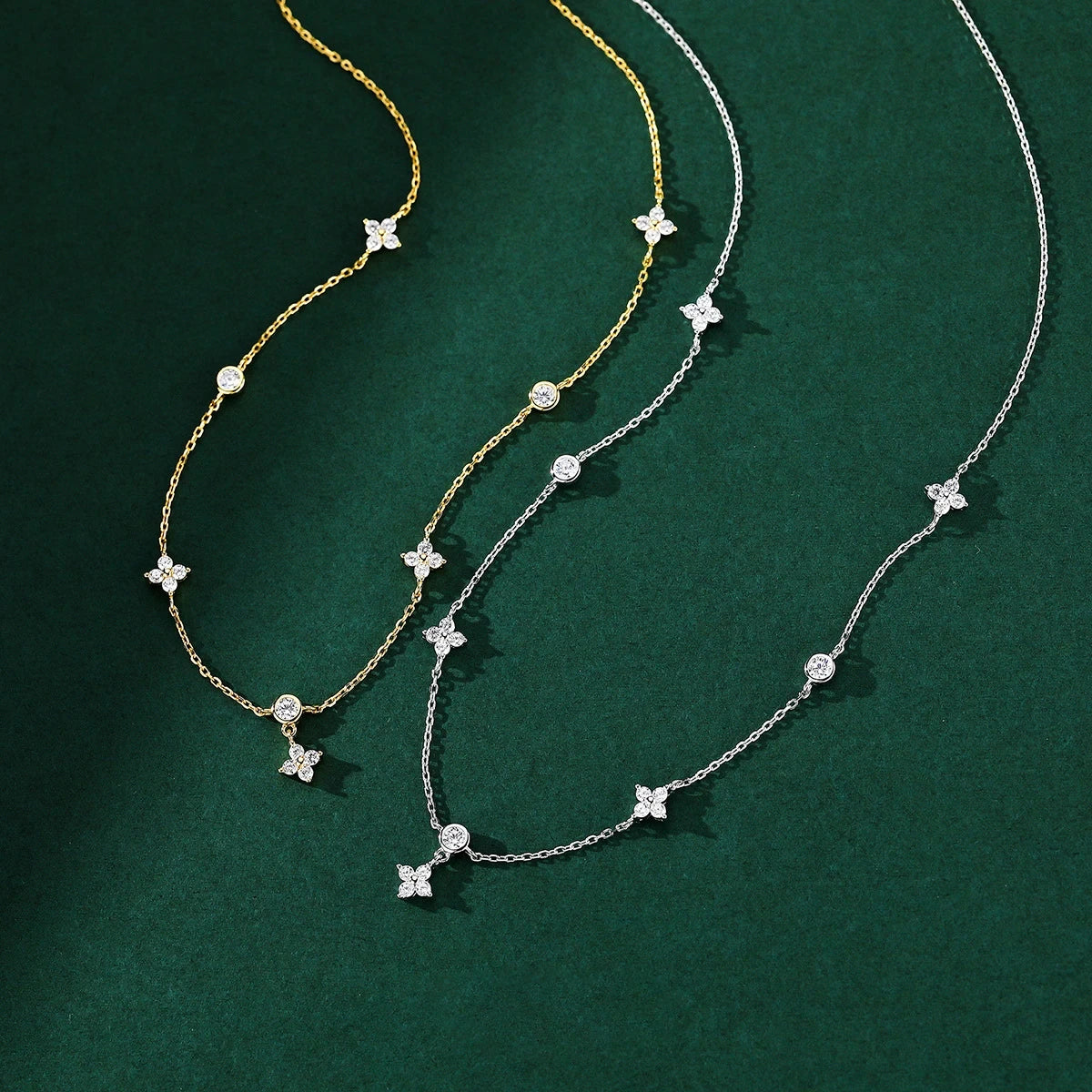 Four-Leaf Flower Zircon Chain Necklace – Women’s Light Luxury Choker